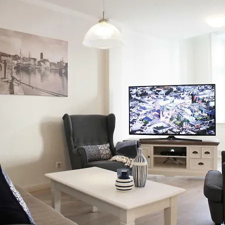 Apartamento Ferienloft Am Markt Mit Billiardtisch - Abc143 By Abc Fewo Service Wißmar